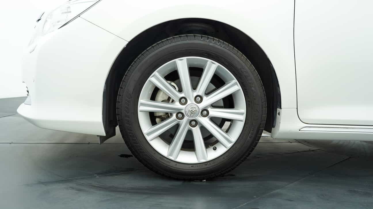 used 2014 Toyota CAMRY V 2.5