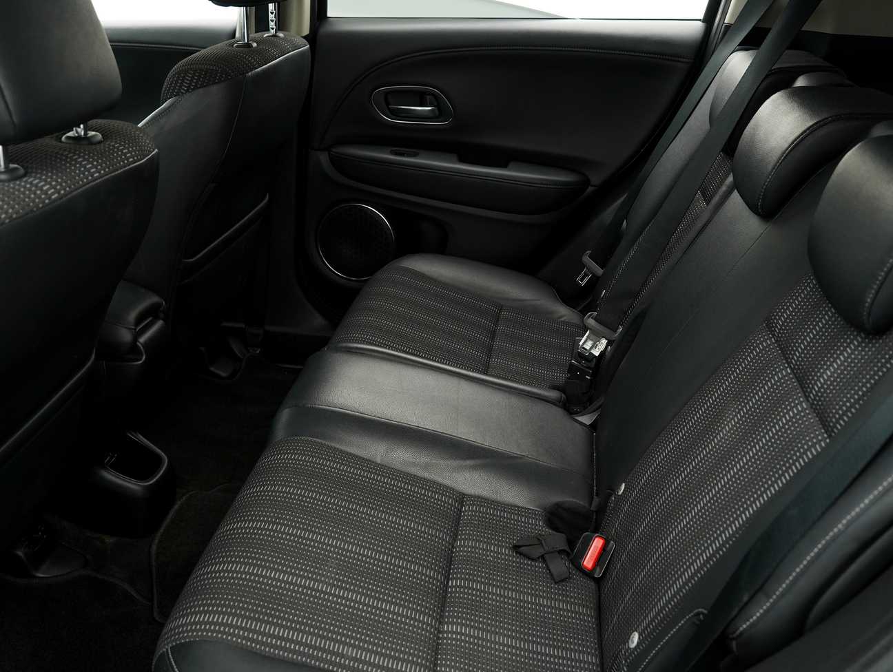 used 2015 Honda HR-V V 1.8