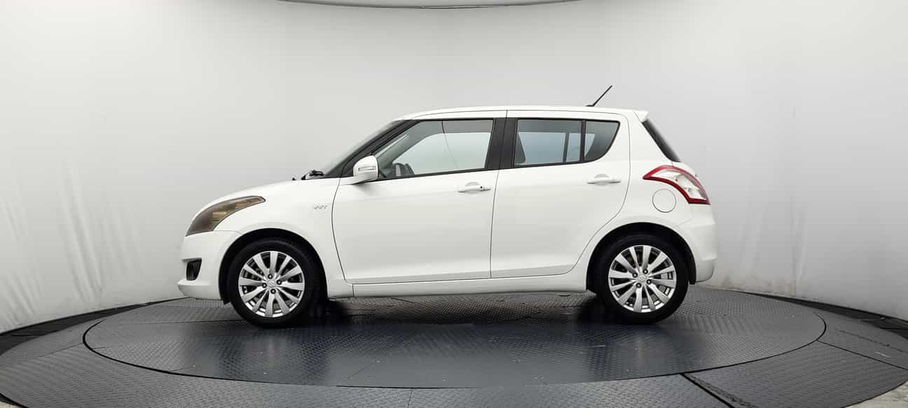 terpakai 2013 Suzuki SWIFT GLX 1.4