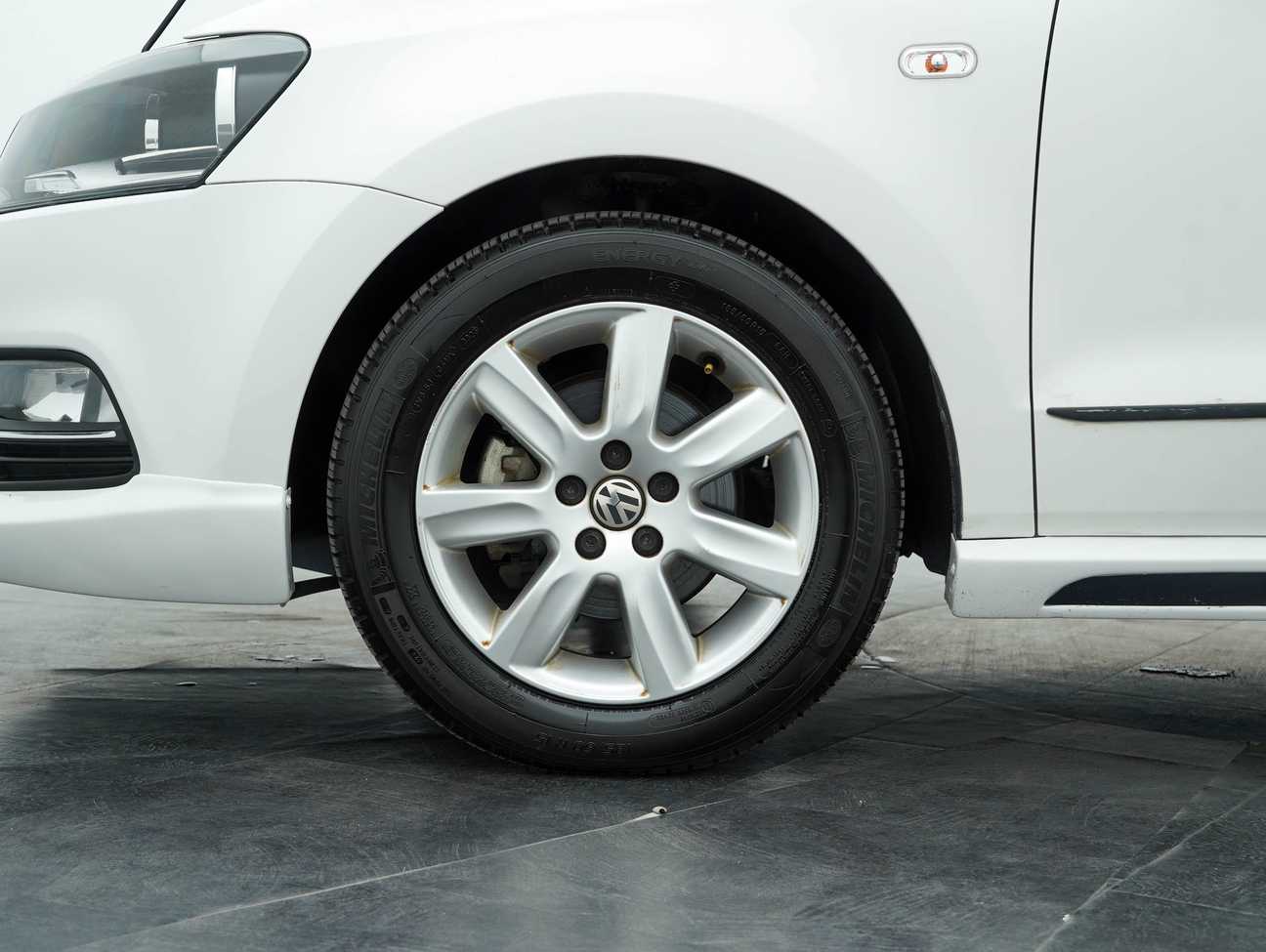 terpakai 2019 Volkswagen Polo Comfortline 1.6