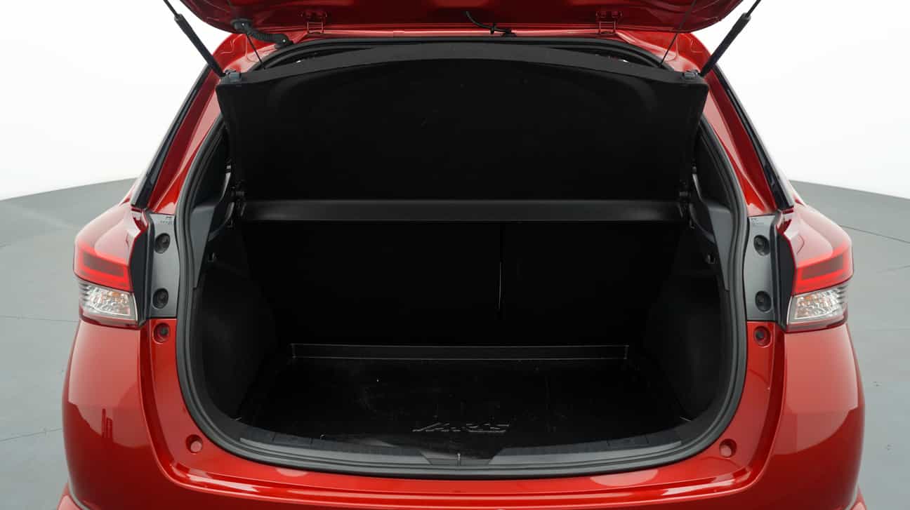 used 2021 Toyota YARIS E 1.5