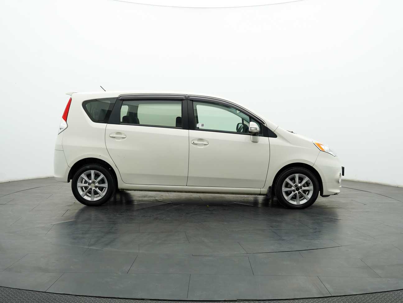 used 2013 Perodua Alza EZi 1.5