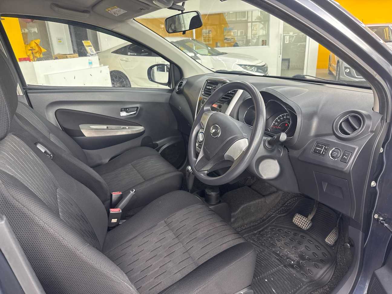 terpakai 2017 Perodua AXIA SE 1.0