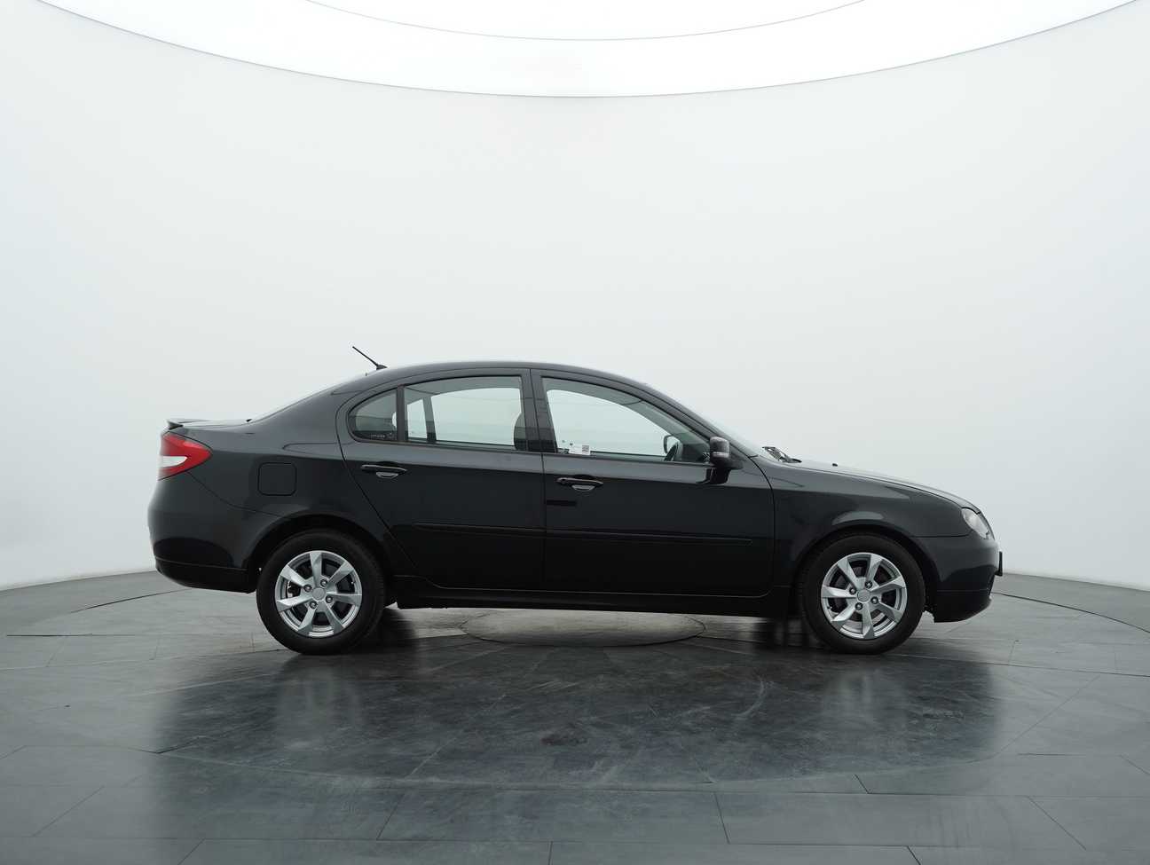 used 2014 Proton Persona SV 1.6