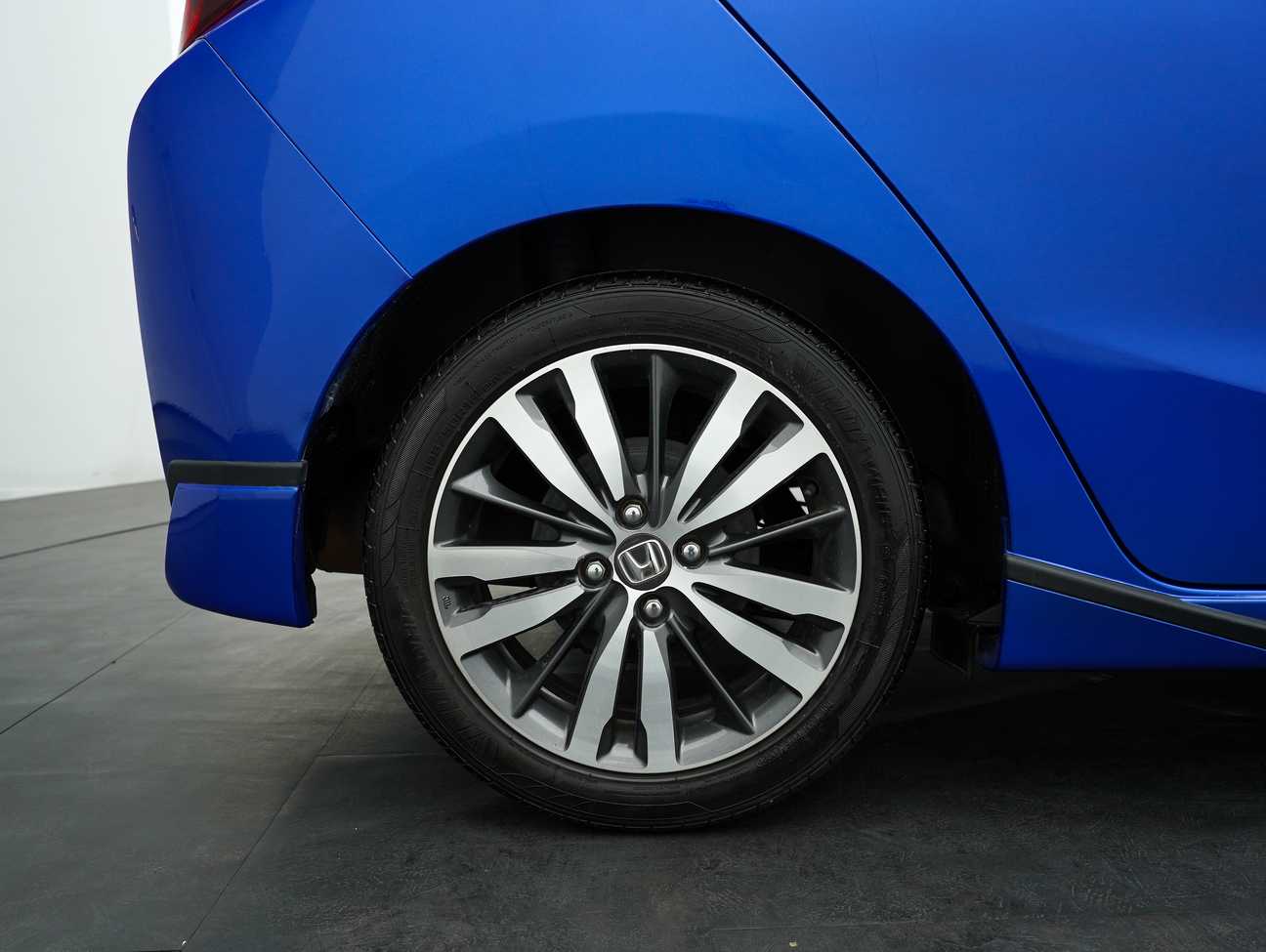 used 2015 Honda Jazz V 1.5