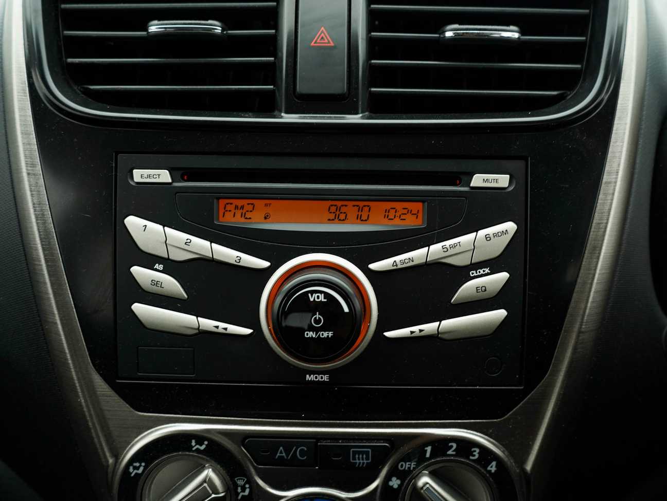 terpakai 2016 Perodua AXIA G 1.0