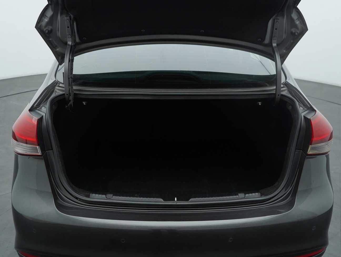 terpakai 2020 Kia Cerato K3 1.6