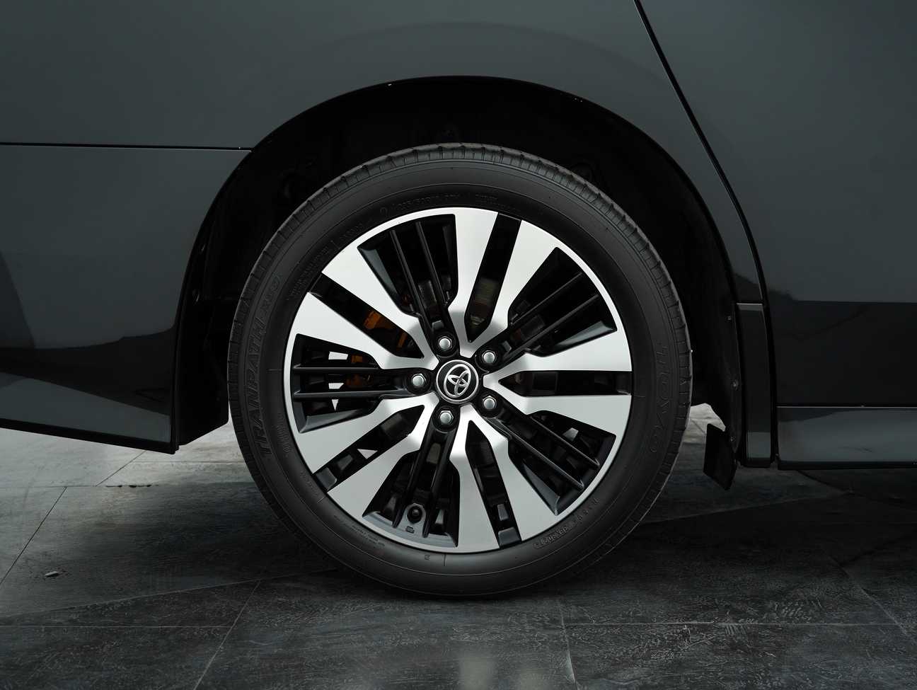 terpakai 2020 Toyota Alphard G S C Package 2.5
