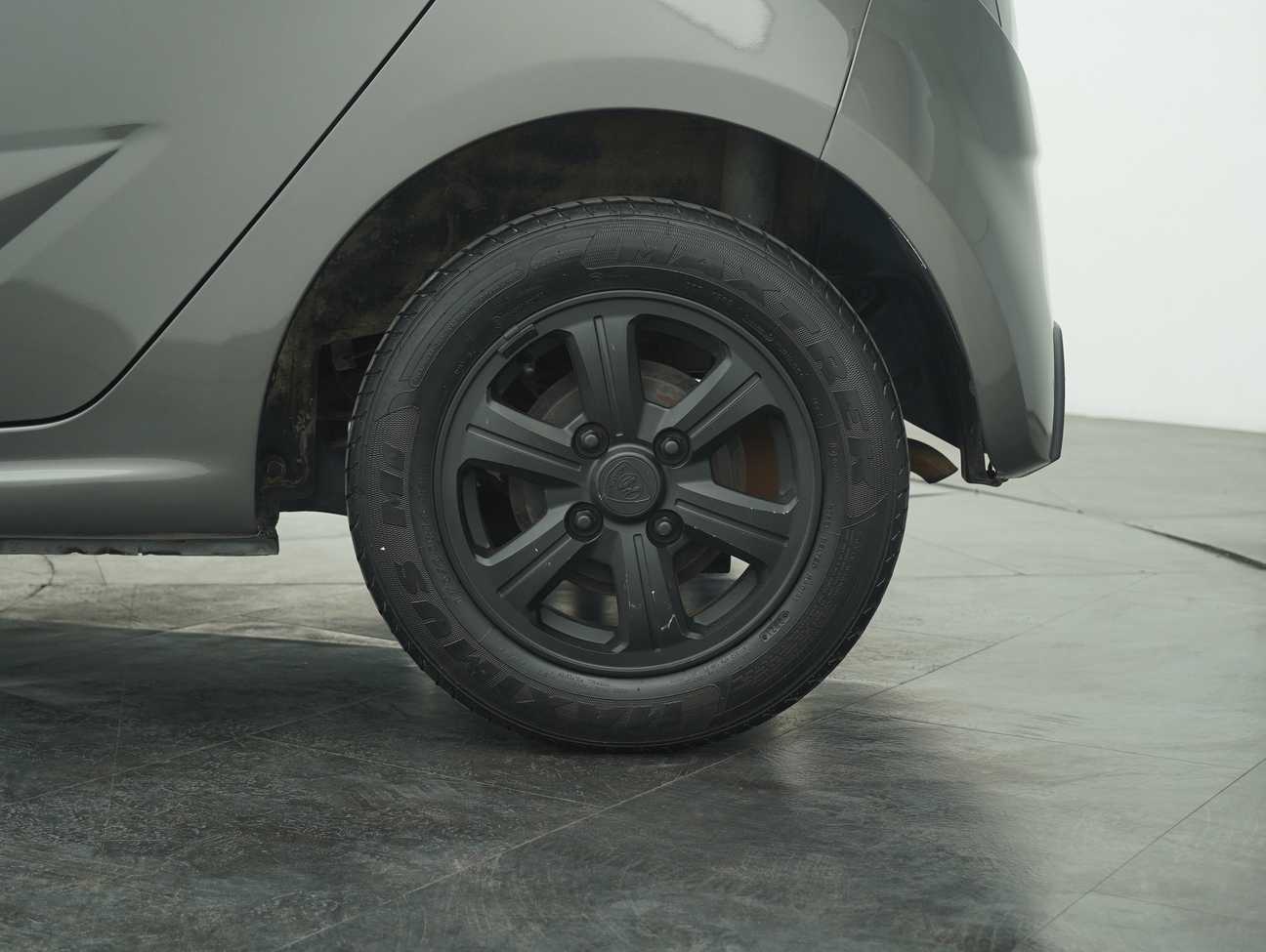 terpakai 2015 Proton Iriz Standard 1.3