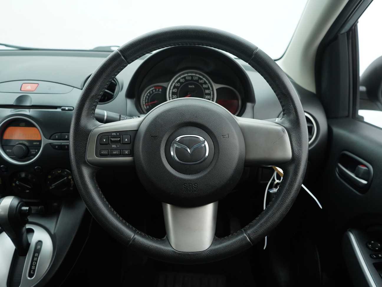 used 2012 Mazda 2 V 1.5