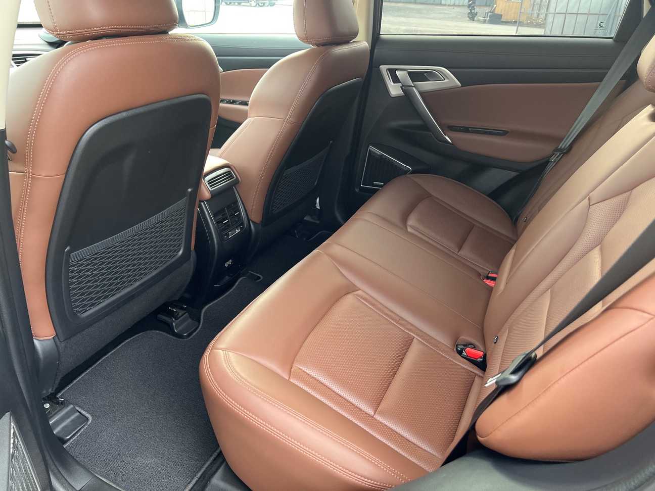 used 2020 Proton X70 Premium 1.8