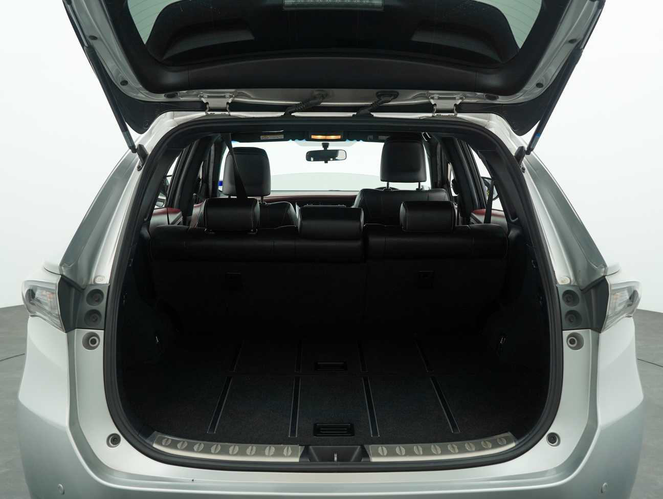 used 2015 Toyota HARRIER DBA-ZSU60W 2.0