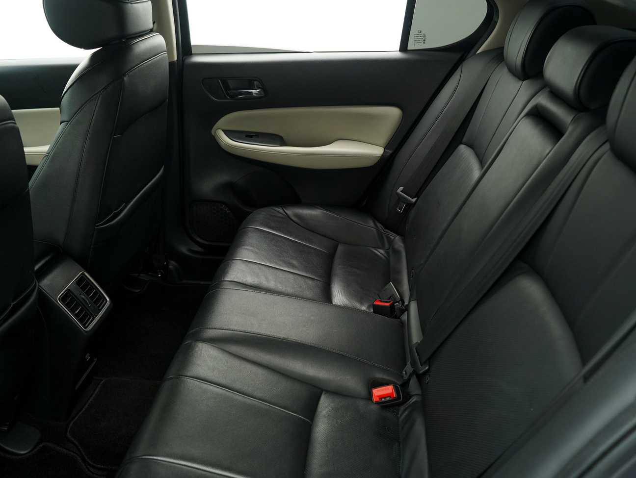 terpakai 2020 Honda City V 1.5