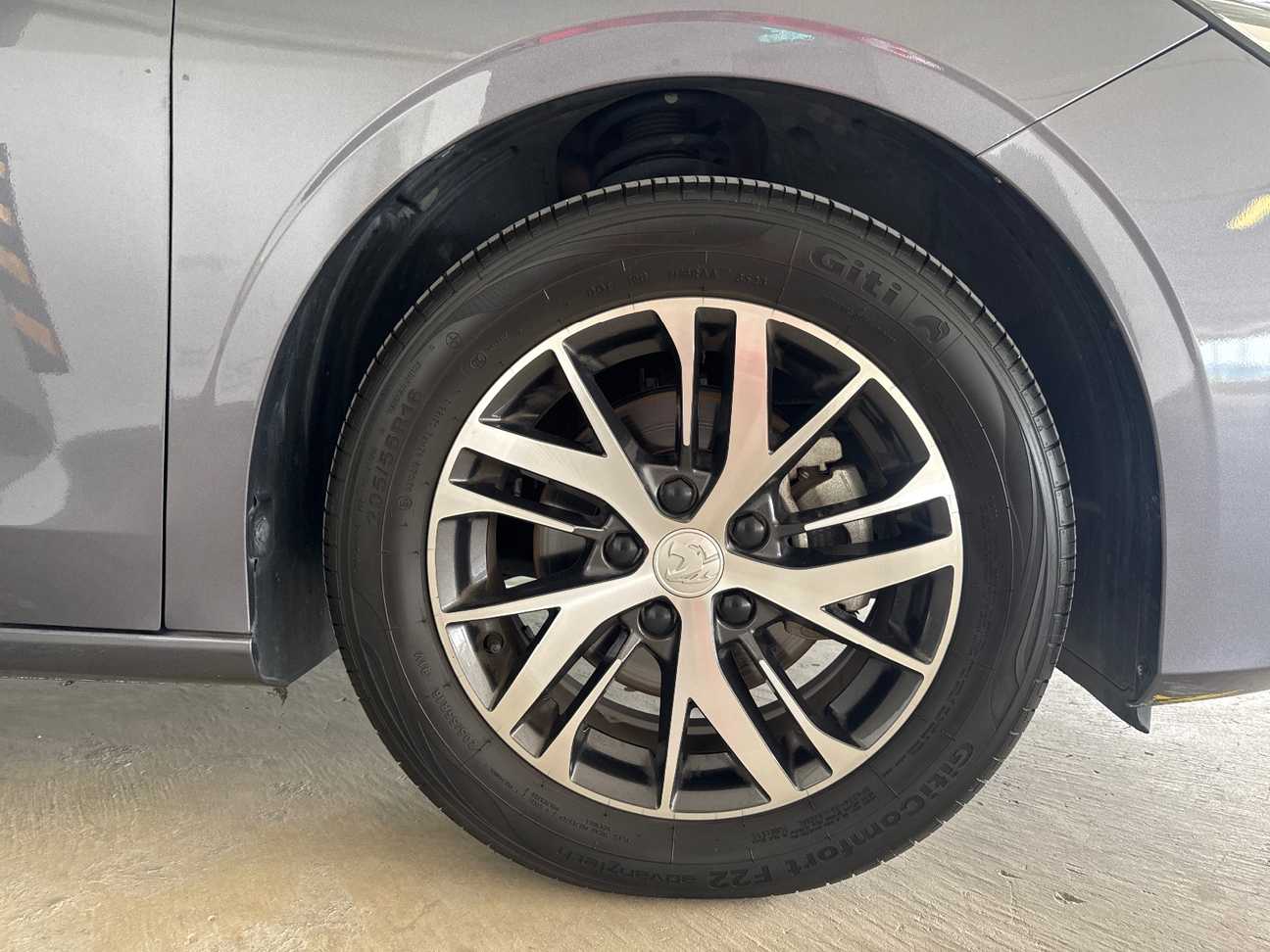 used 2024 Proton S70 Premium 1.5
