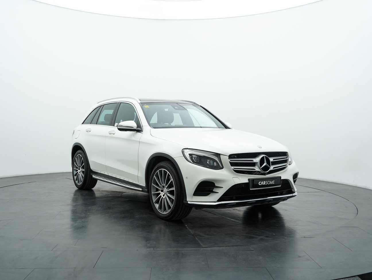 used 2017 Mercedes-Benz GLC250 4MATIC AMG Line 2.0