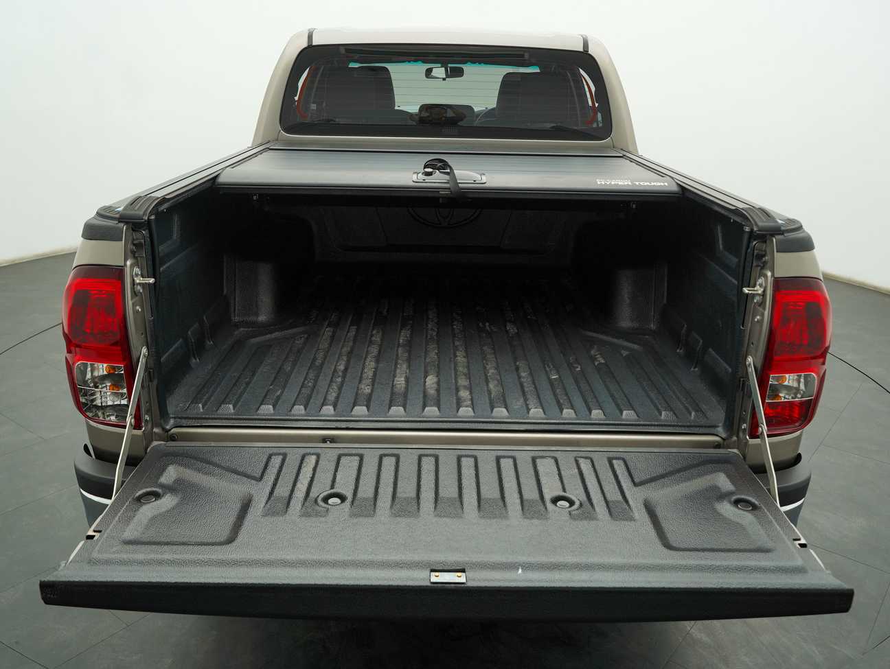 terpakai 2018 Toyota Hilux L-Edition Dual Cab 2.4