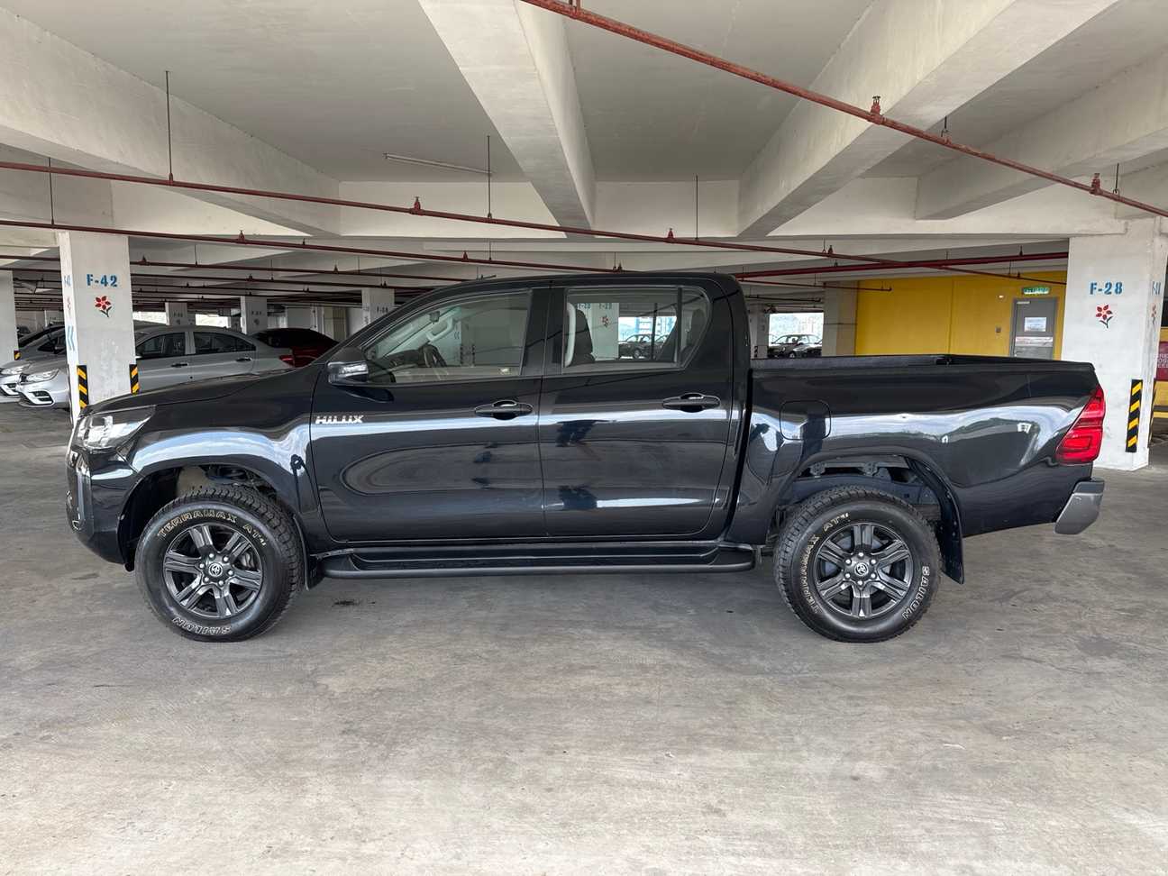 terpakai 2022 Toyota Hilux E Dual Cab 2.4