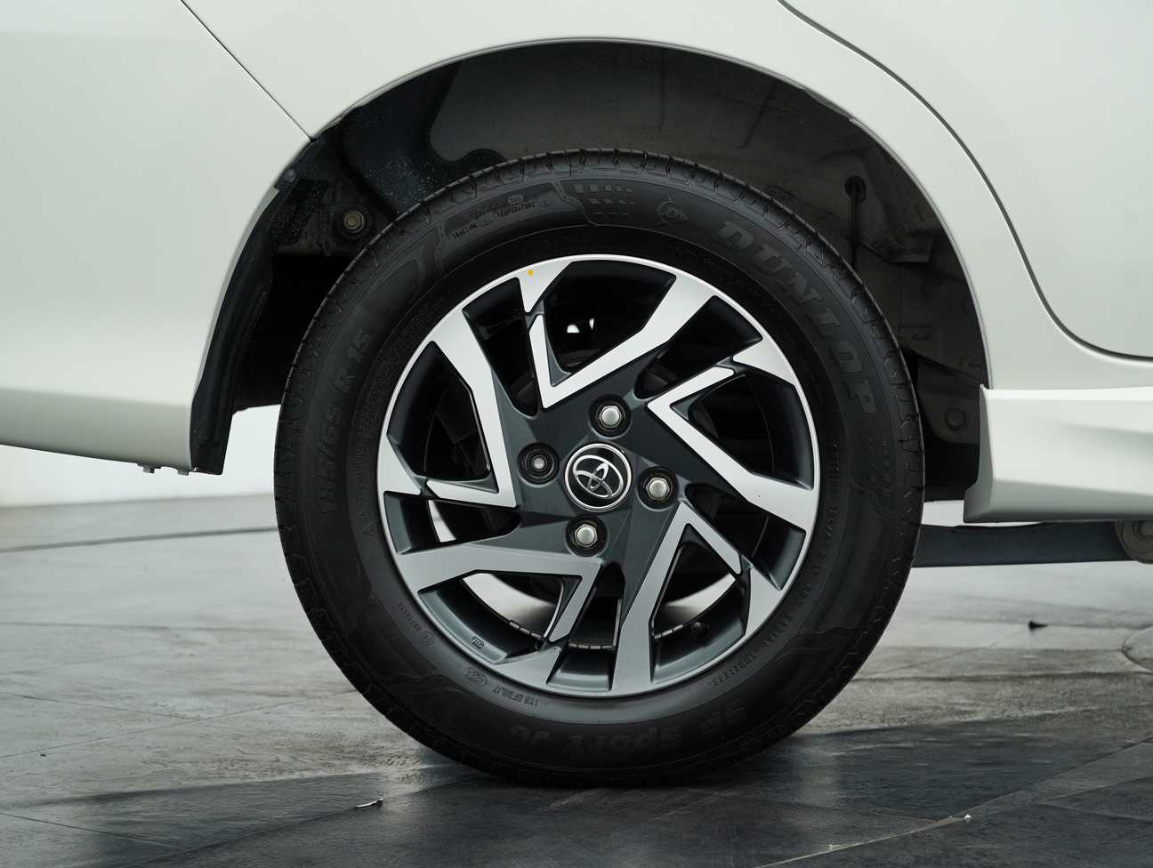 terpakai 2021 Toyota Avanza S 1.5