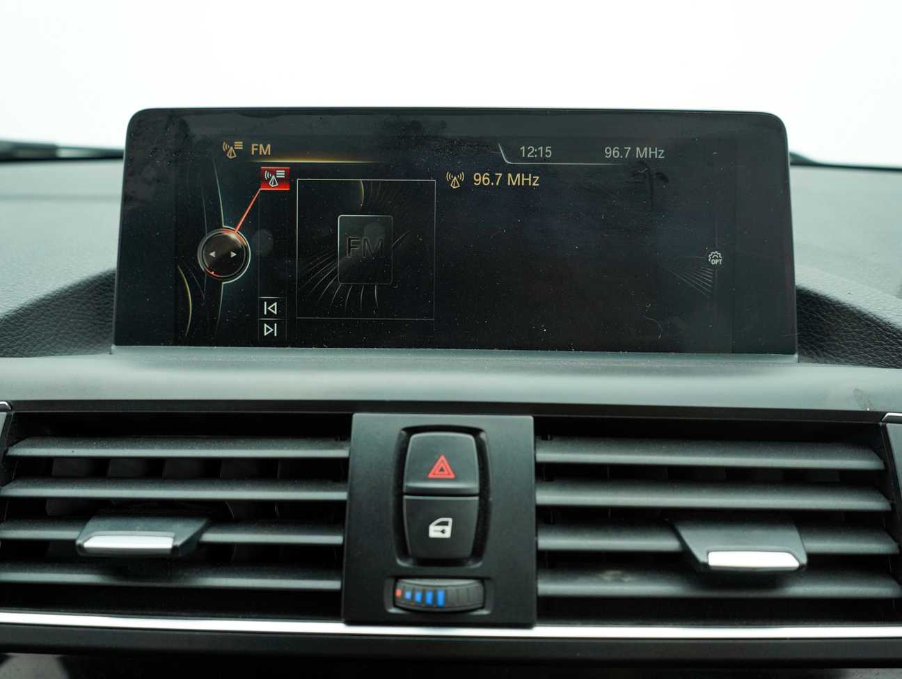 terpakai 2015 BMW 1 20I M SPORT 1.6