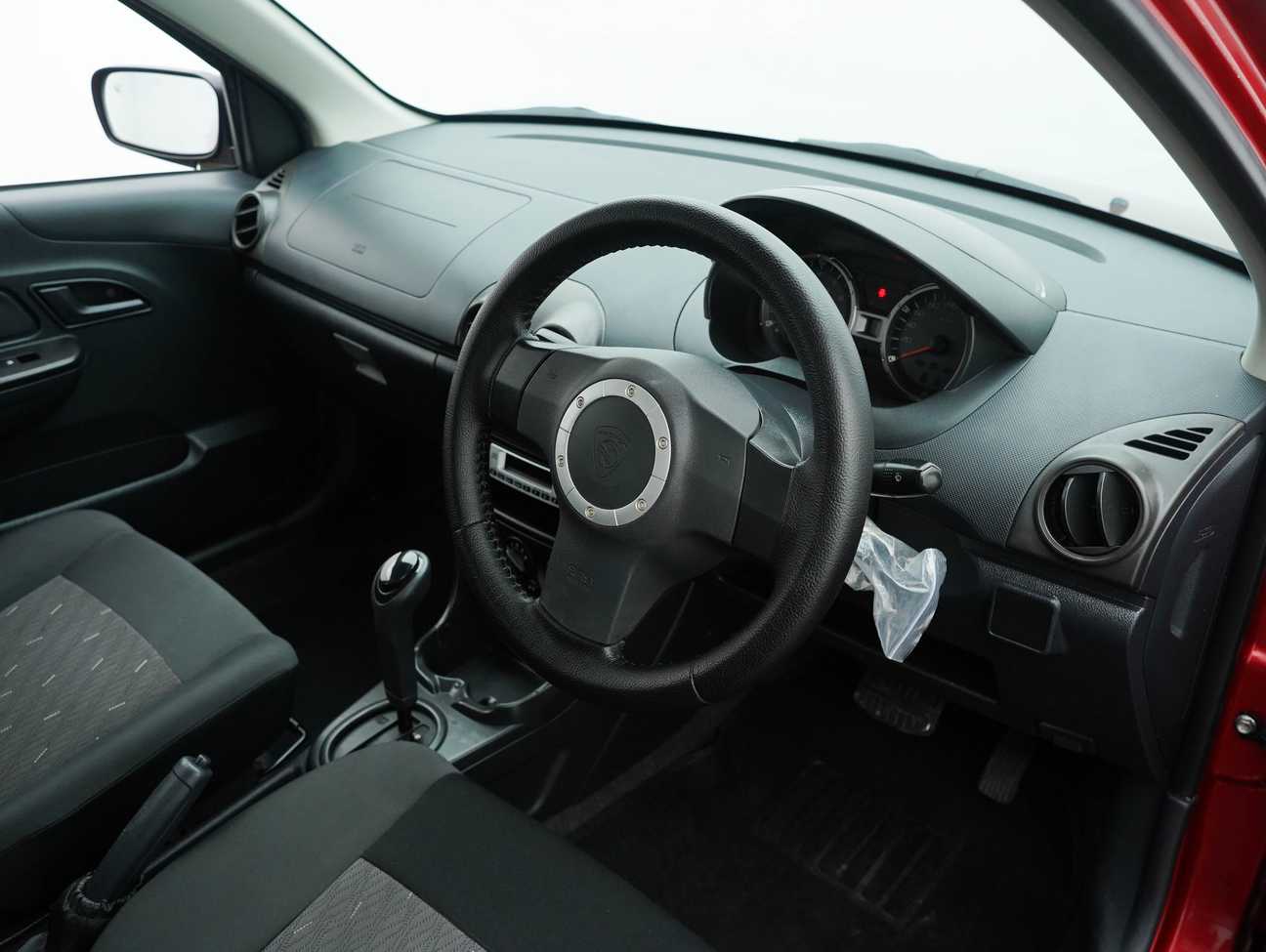 terpakai 2015 Proton Saga SV 1.3