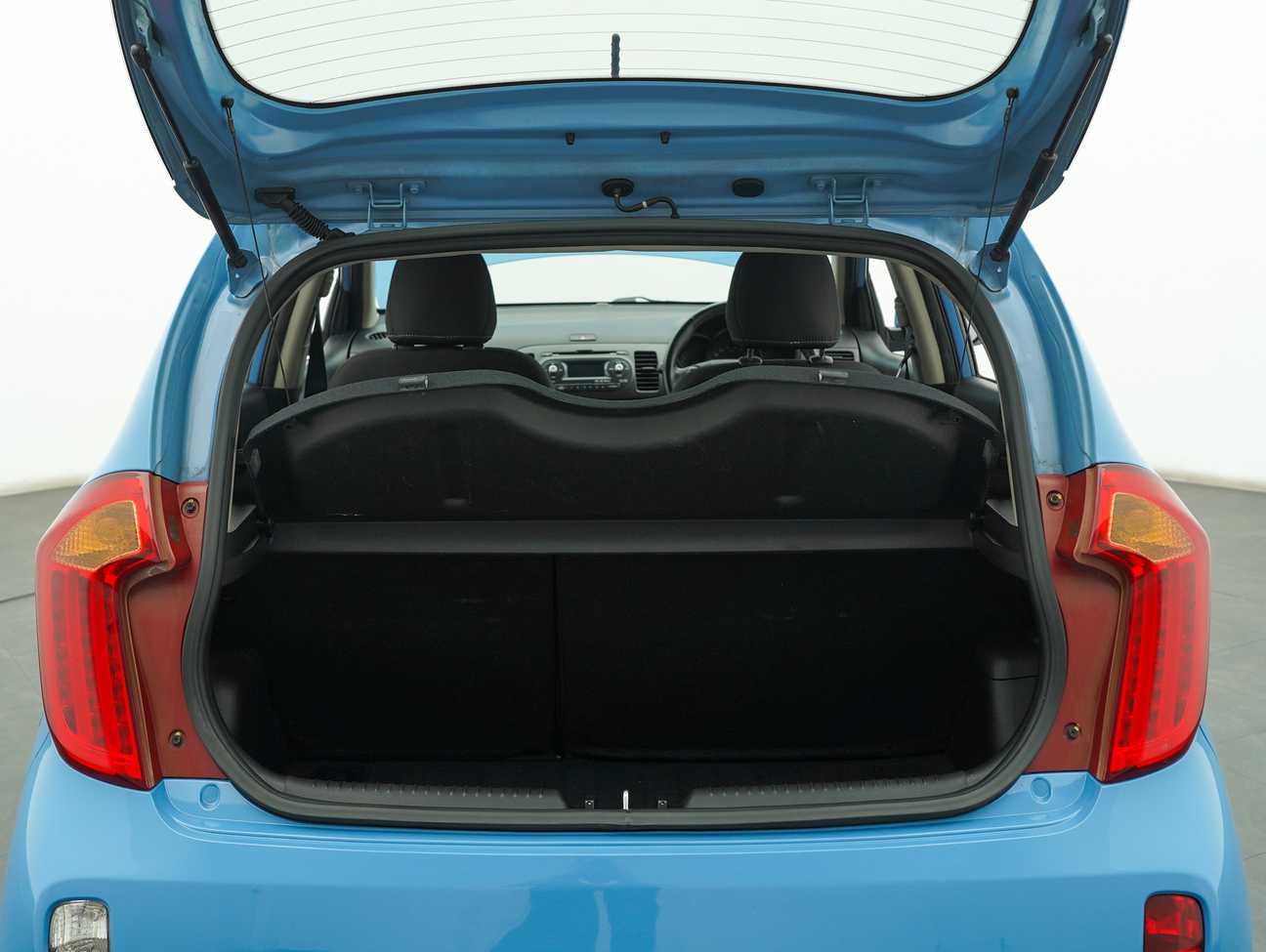 terpakai 2014 Kia Picanto  1.2