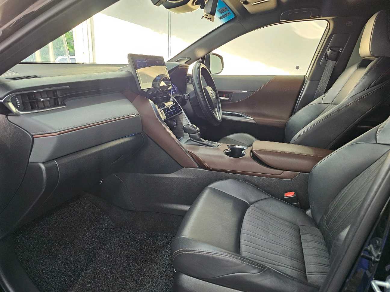 used 2020 Toyota Harrier  2.0