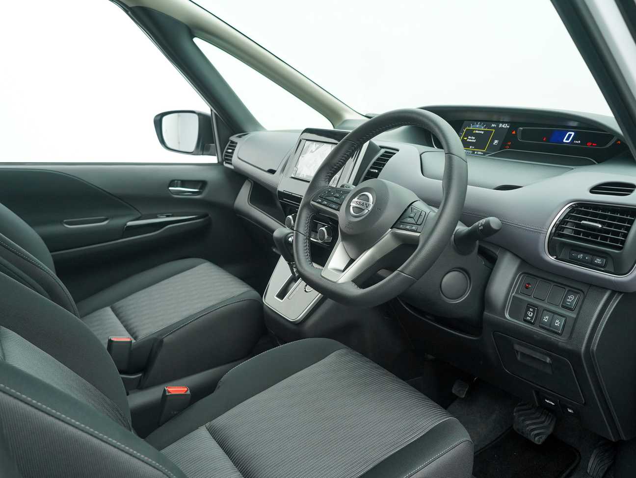 used 2024 Nissan Serena S-Hybrid High-Way Star 2.0