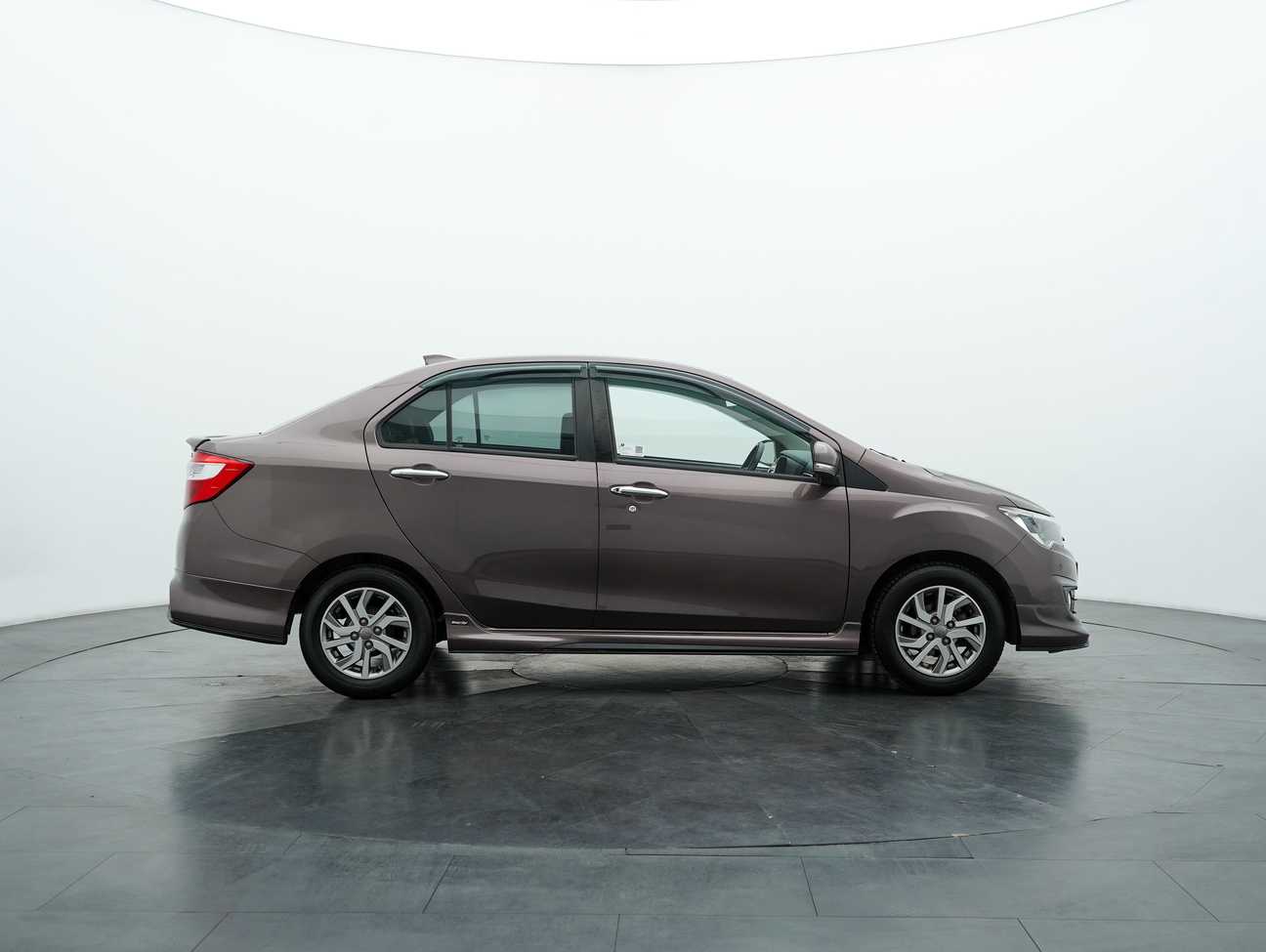 terpakai 2017 Perodua Bezza Advance Premium 1.3