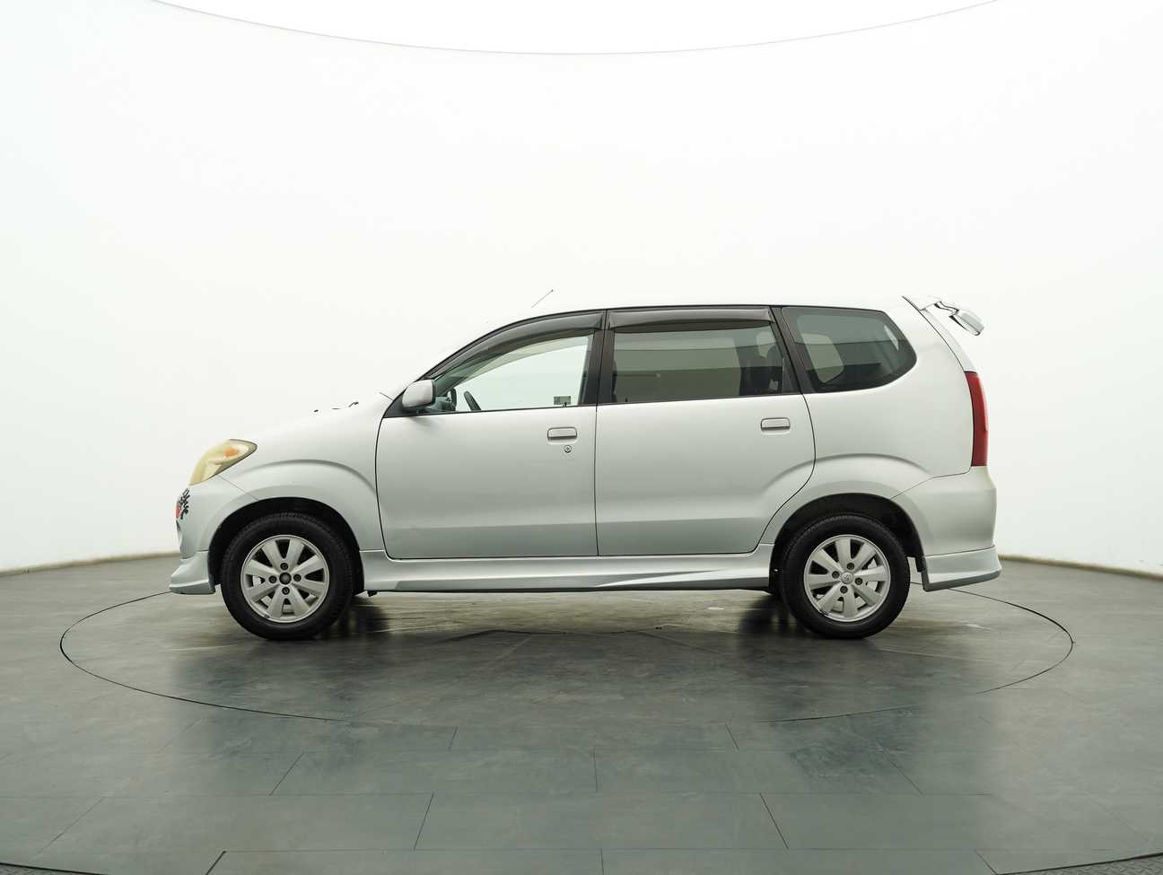 terpakai 2005 Toyota Avanza  1.3