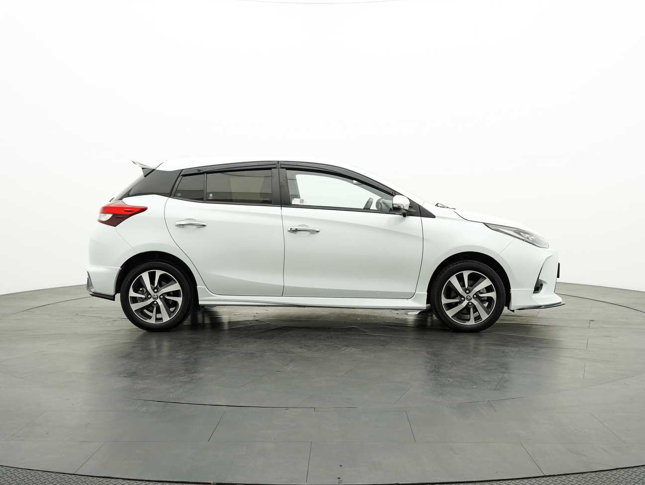 terpakai 2021 Toyota Yaris G 1.5