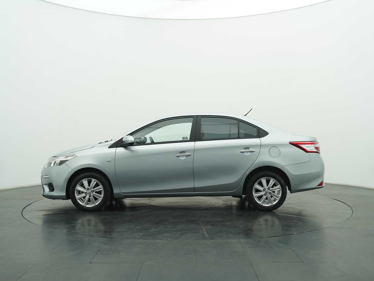 terpakai 2016 Toyota Vios J 1.5