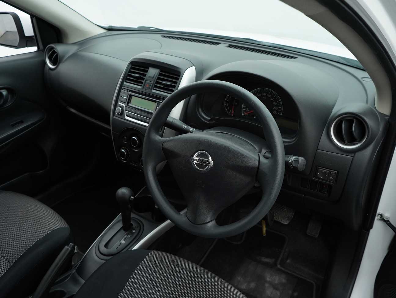terpakai 2016 Nissan Almera E 1.5