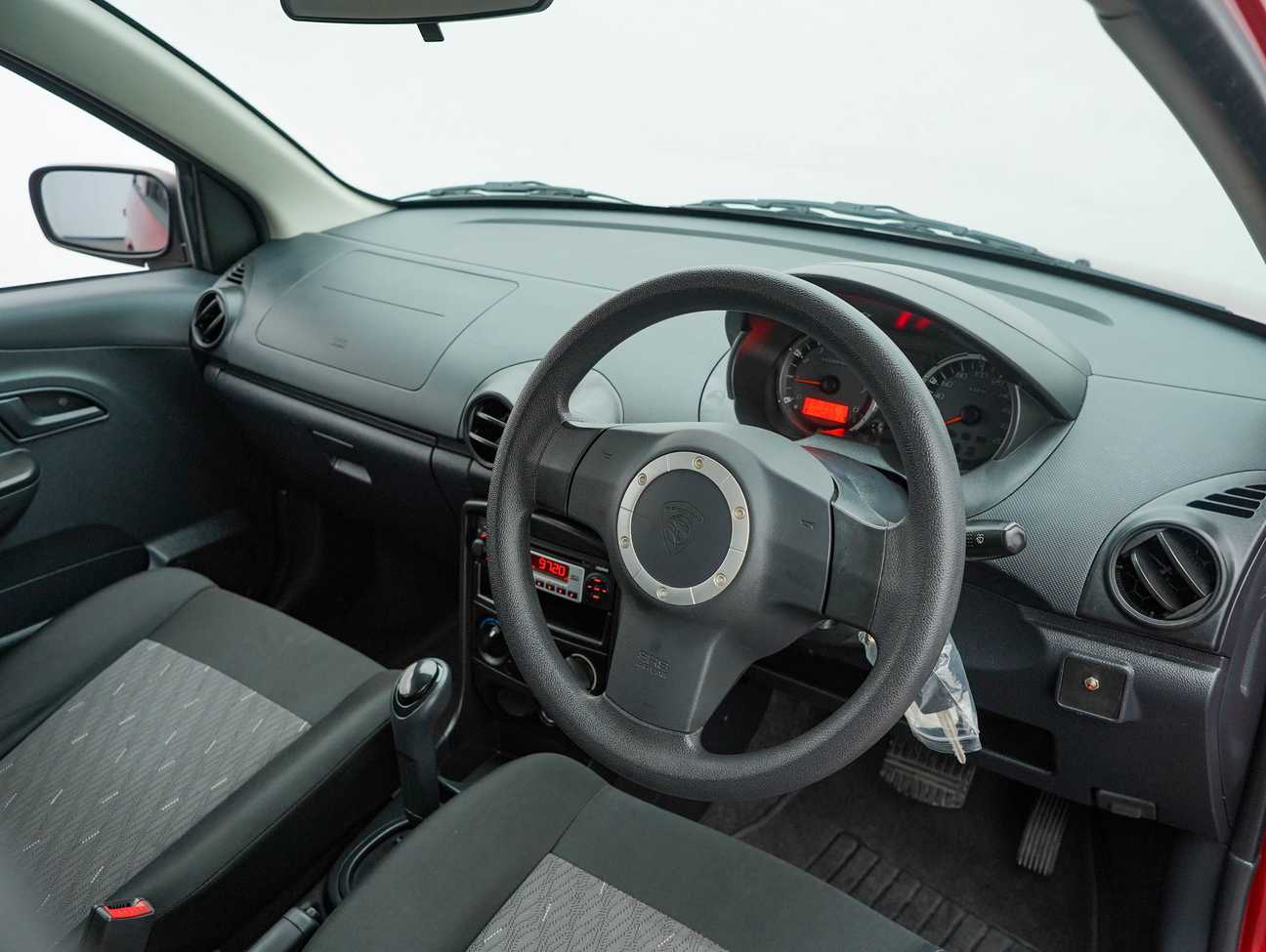 used 2015 Proton Saga SV 1.3