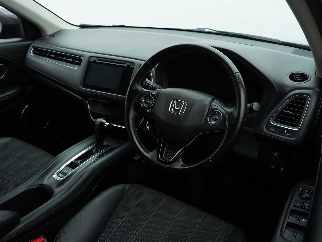 terpakai 2015 Honda HR-V V 1.8