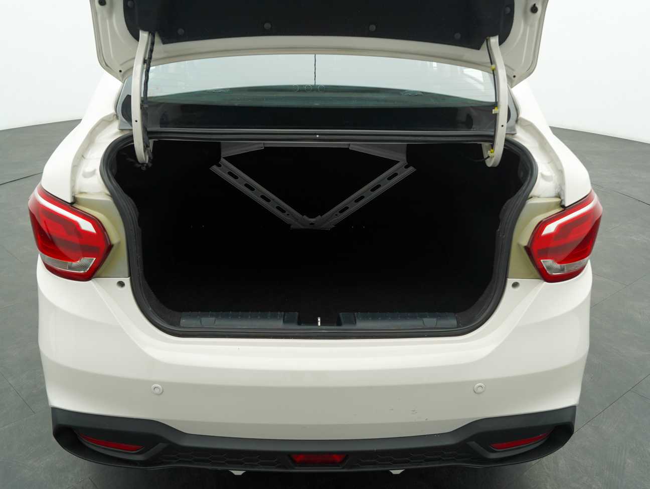 used 2017 Proton Persona Standard 1.6