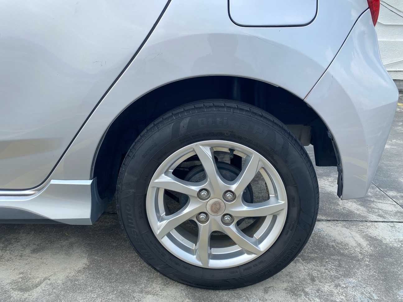 terpakai 2020 Perodua AXIA SE 1.0