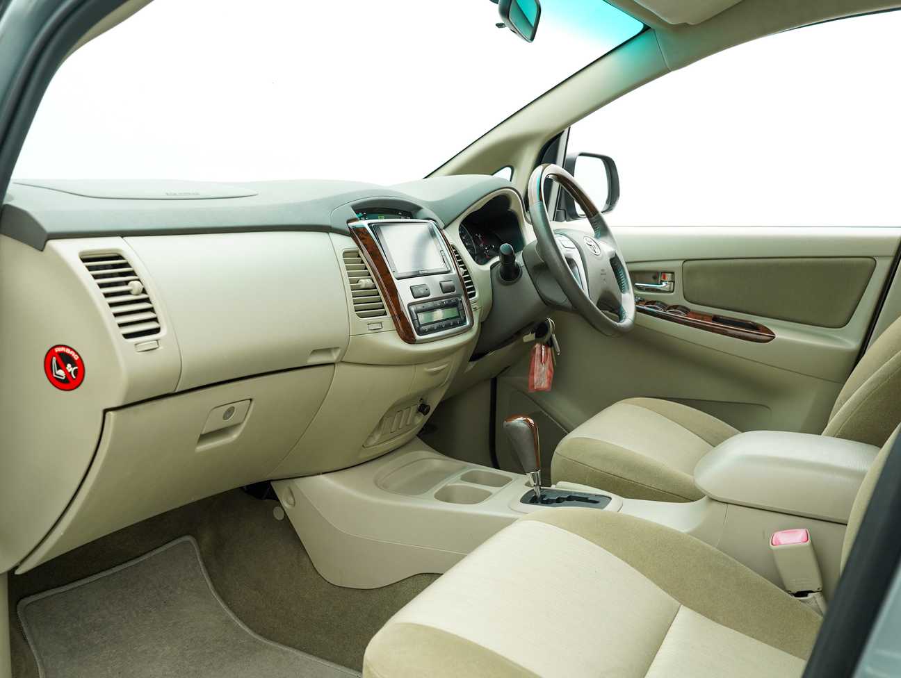 used 2015 Toyota Innova G 2.0