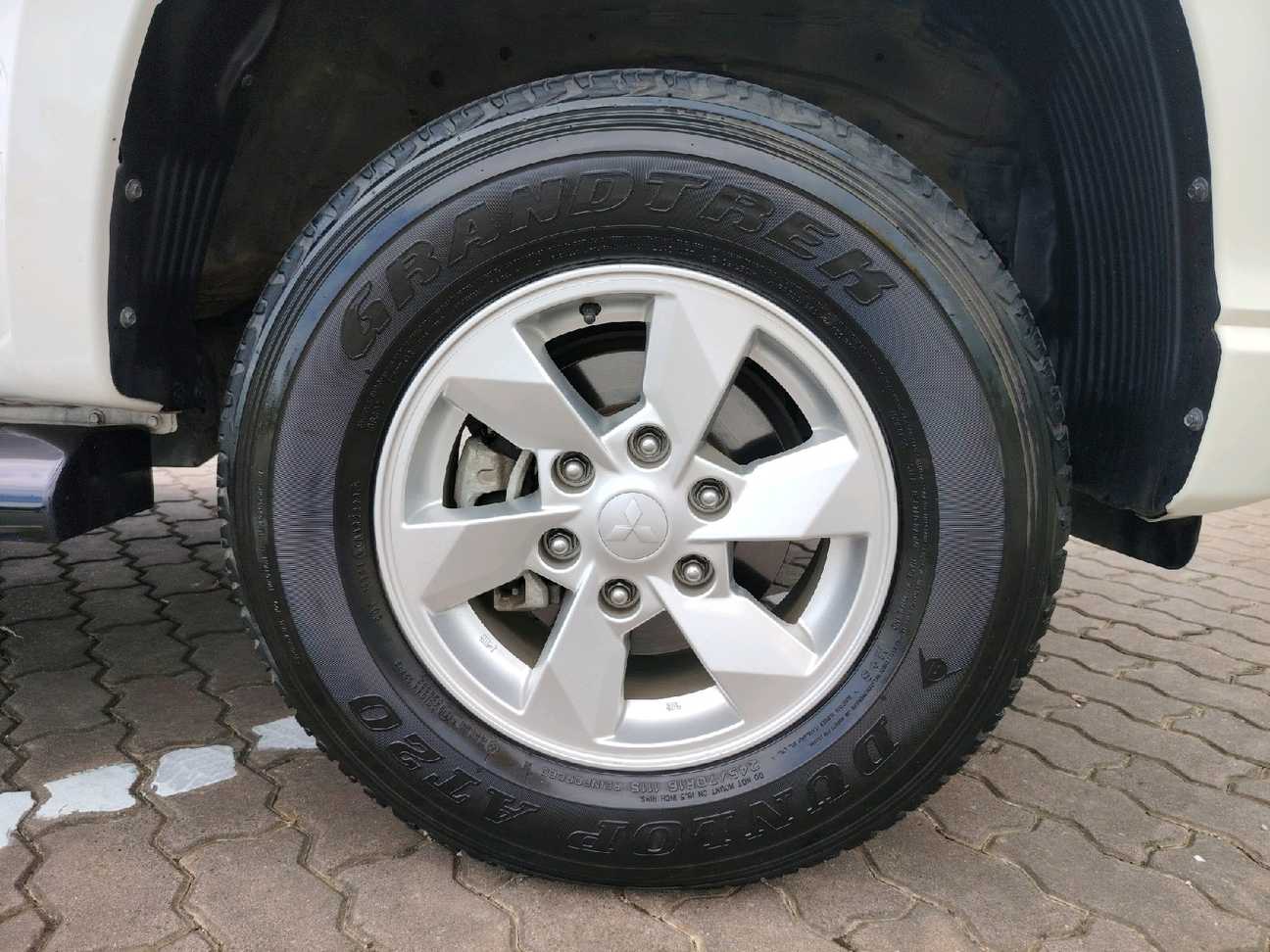 terpakai 2023 Mitsubishi Triton VGT Dual Cab 2.4