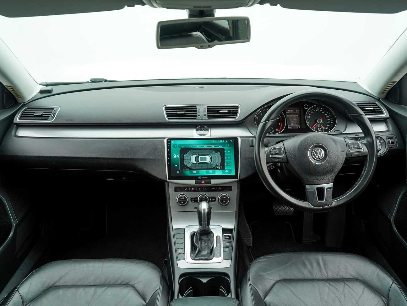 terpakai 2014 Volkswagen Passat TSI 1.8