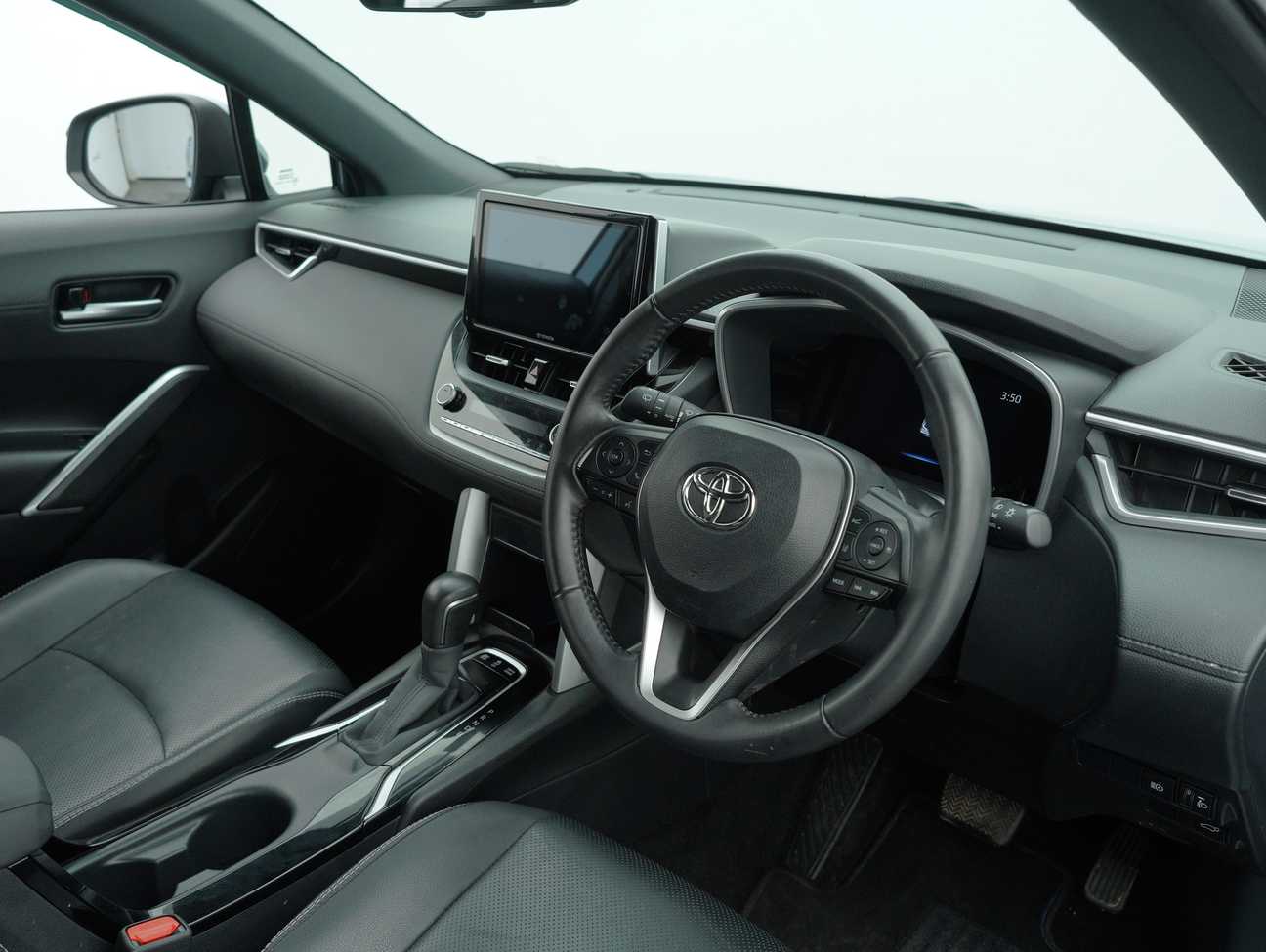 used 2023 Toyota Corolla Cross Hybrid 1.8