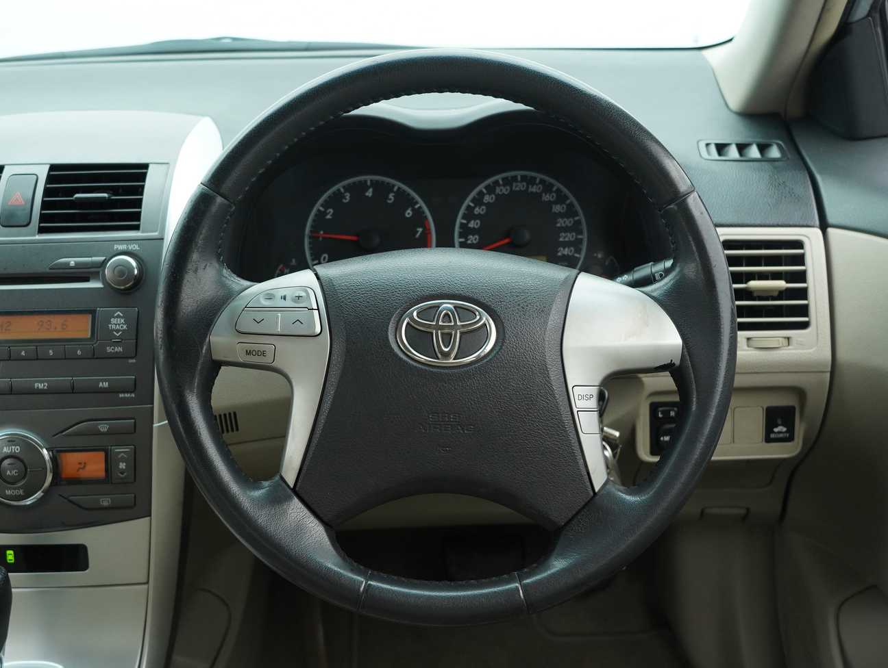 used 2012 Toyota Corolla Altis E 1.8
