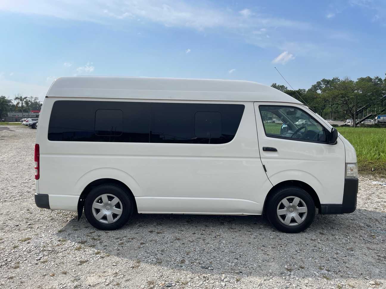 used 2016 Toyota Hiace Window 2.7