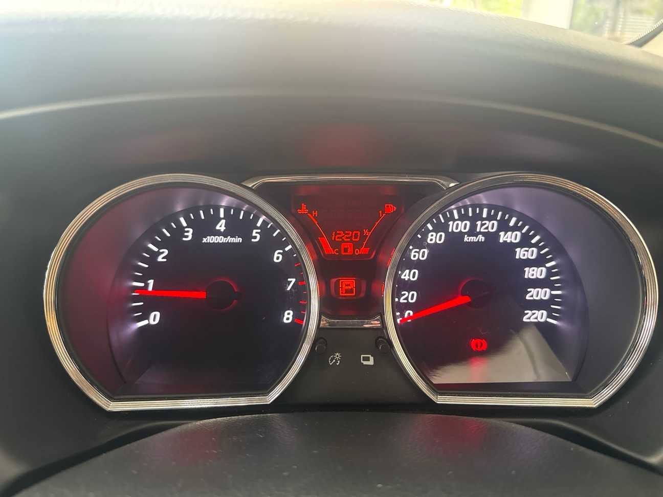 used 2015 Nissan Grand Livina Comfort 1.6