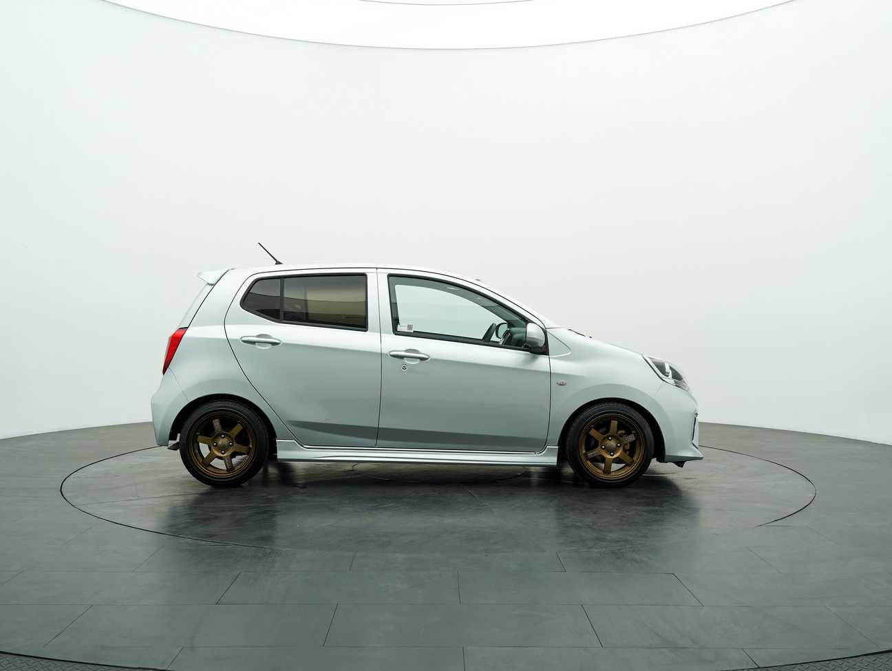 terpakai 2020 Perodua AXIA GXtra 1.0