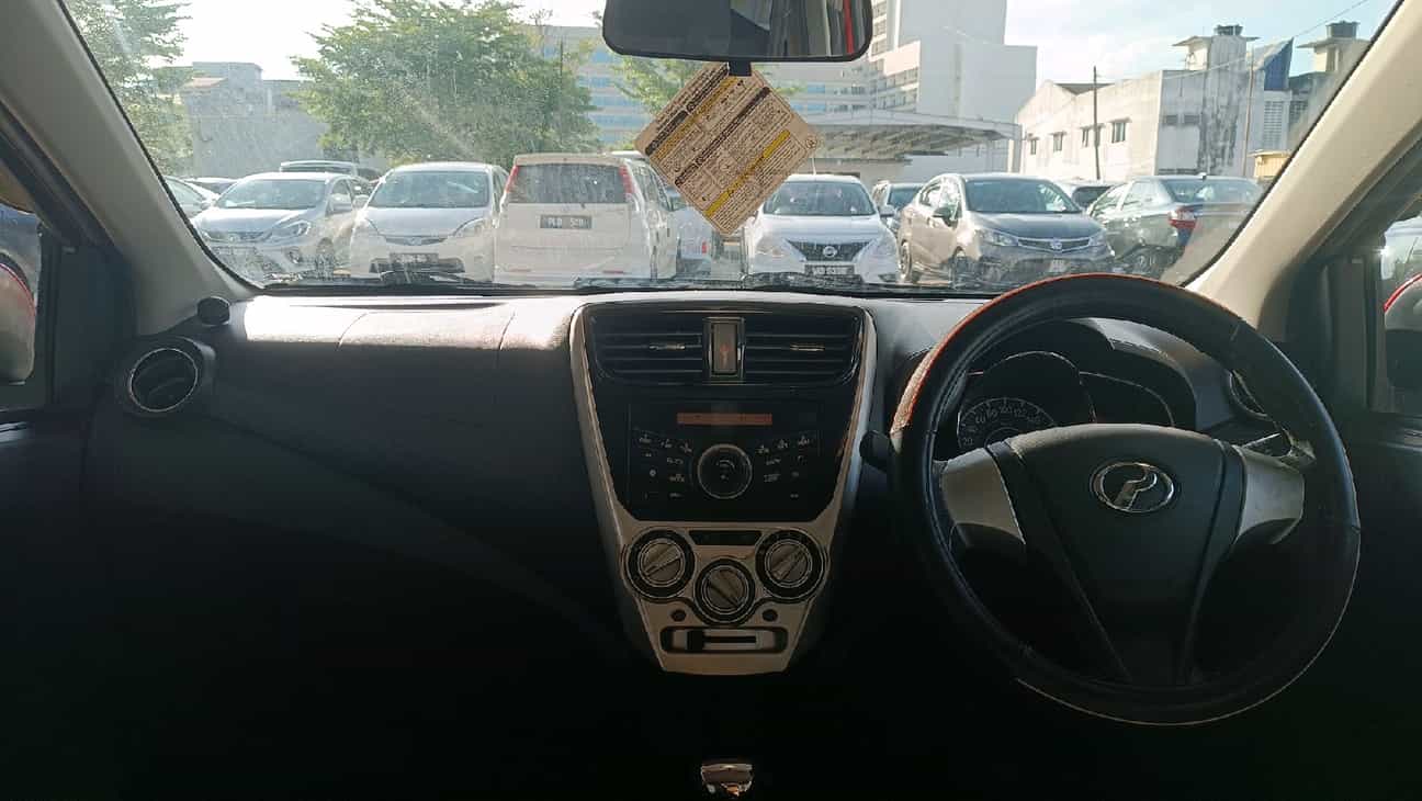 terpakai 2018 Perodua AXIA SE 1.0