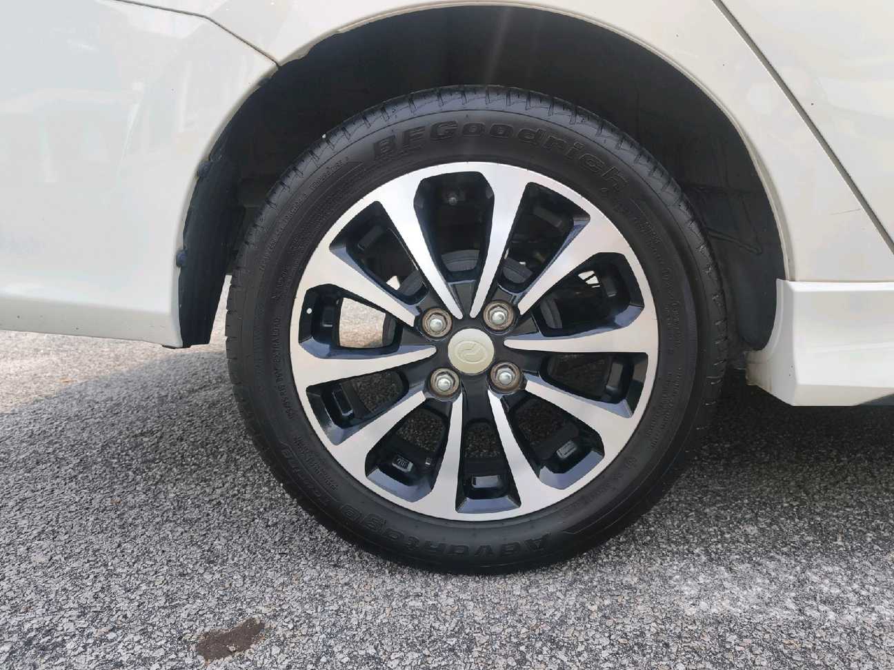 terpakai 2020 Perodua Bezza Advance 1.3