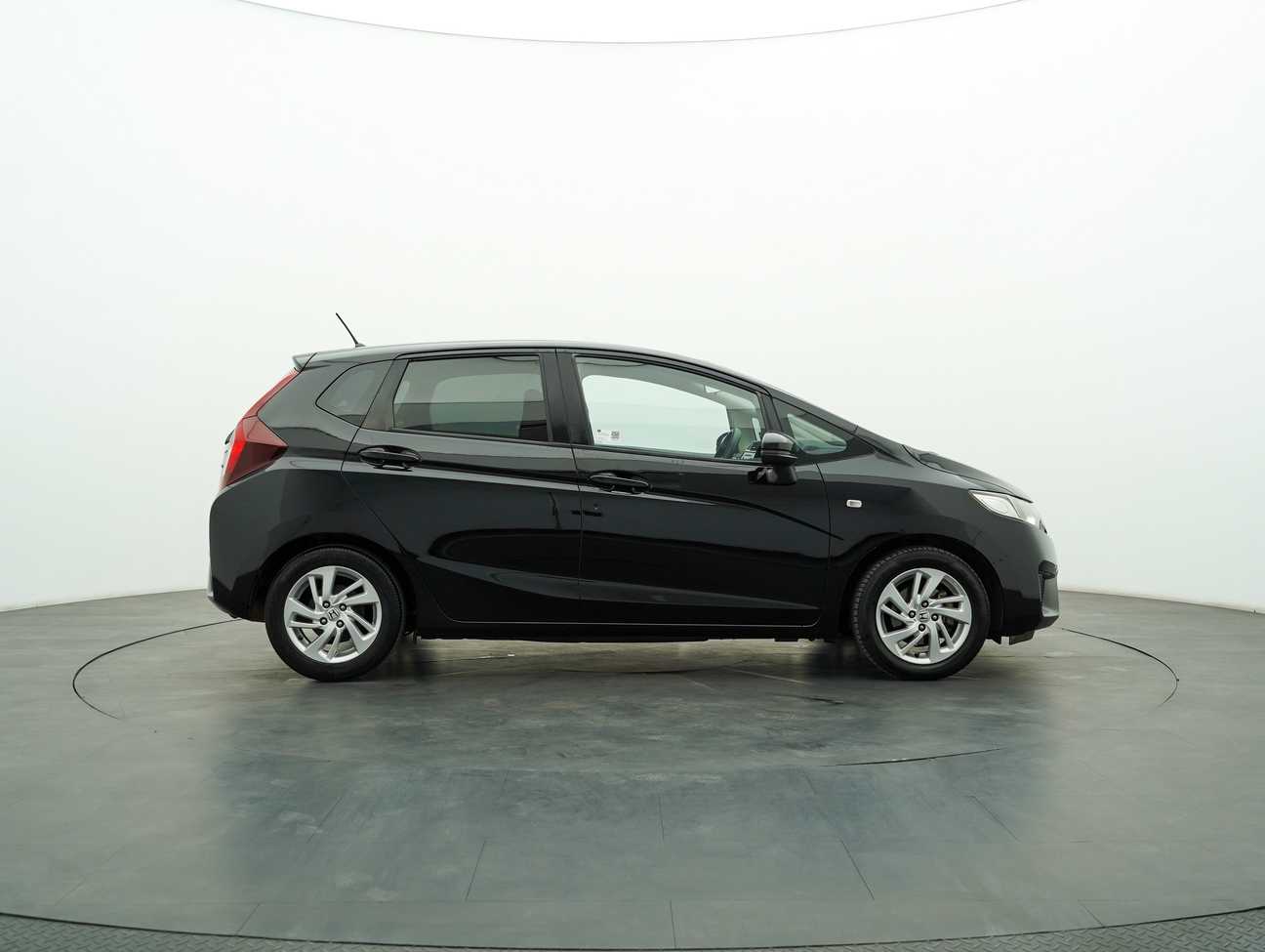 used 2015 Honda Jazz E 1.5