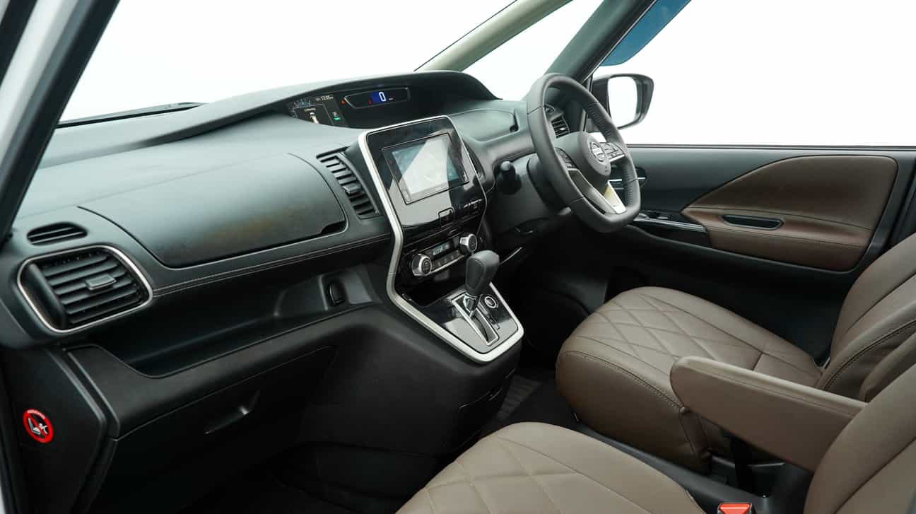 used 2021 Nissan SERENA S-HYBRID HIGH-WAY STAR (CKD) 2.0