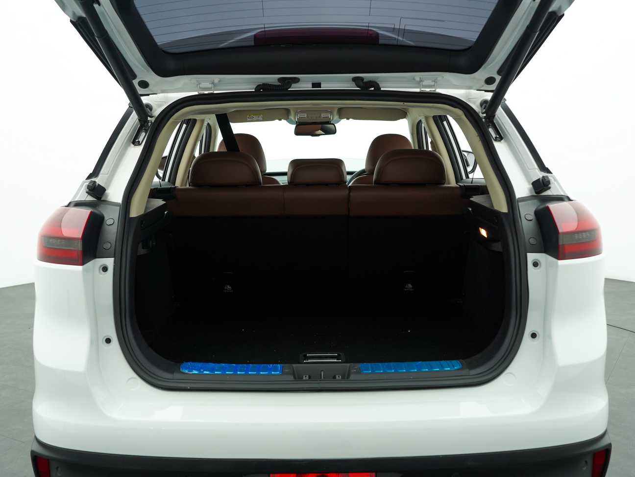 used 2022 Proton X70 Premium 1.8