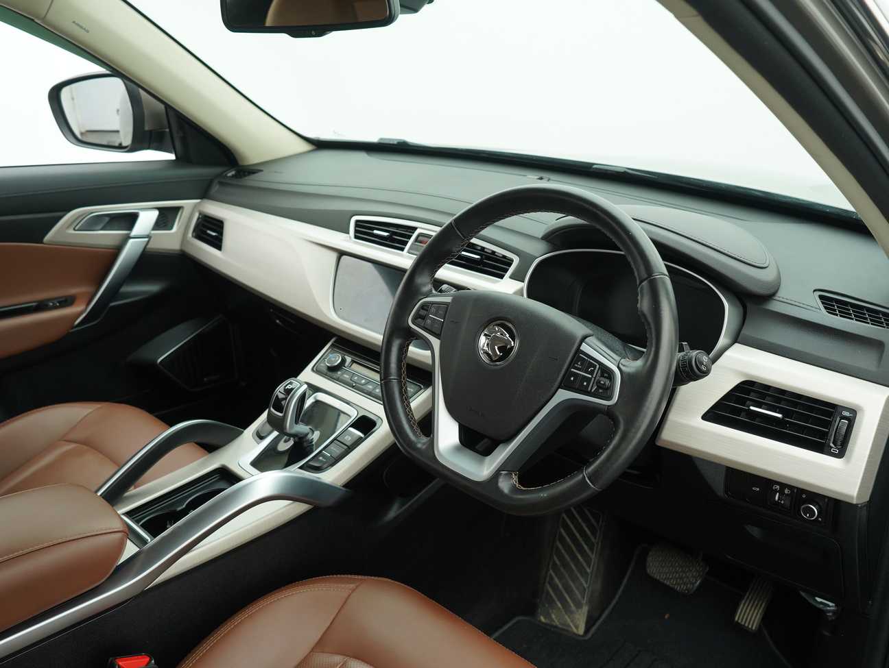 used 2020 Proton X70 Premium 1.8